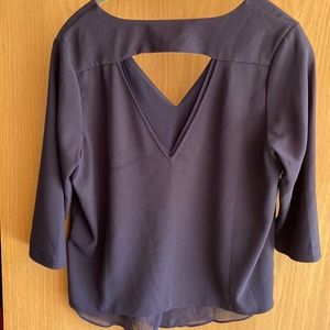 NWT C&E Blouse in navy blue